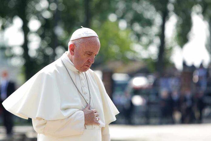 544259368 featured image Pope
