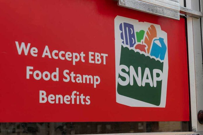 1757584442 featured image EBT SNAP benefits accepted here red sign