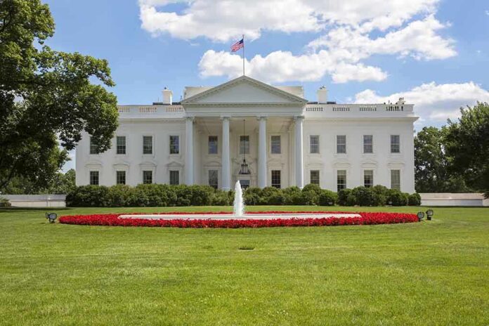 225269257 featured image White House with fountain and American flag visible